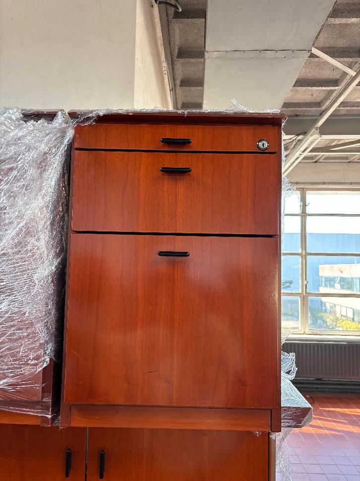 SET VAN 2 HOUTEN ARCHIEFKASTEN MET LADES, Huis en Inrichting, Kasten | Roldeurkasten en Archiefkasten, Gebruikt, Minder dan 100 cm