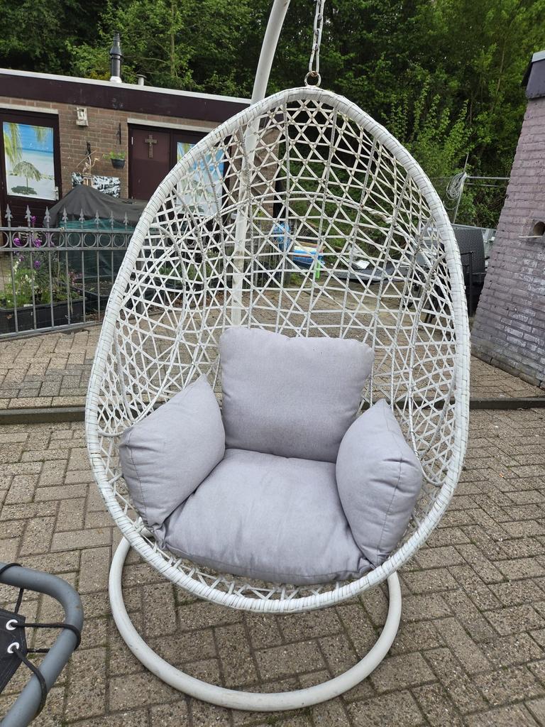 Ei stoel, Ophalen of Verzenden, Gebruikt