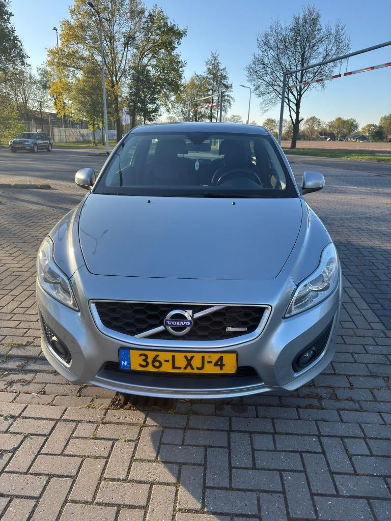 Volvo C30 R-Design D2 84KW 2010 Grijs, Voorwielaandrijving, Euro 5, 4 cilinders, 4 stoelen