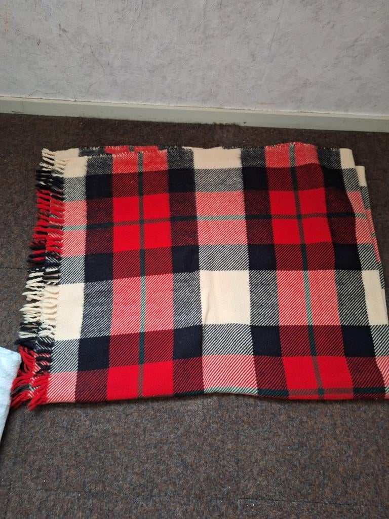 Plaid ruit. Van het merk AaBe, Huis en Inrichting, Woonaccessoires | Plaids en Woondekens, Ophalen of Verzenden, Gebruikt