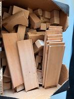 Diverse houten speelgoedset: blokken, poppenhuismeubels, tre, Ophalen of Verzenden, Gebruikt, Overige typen