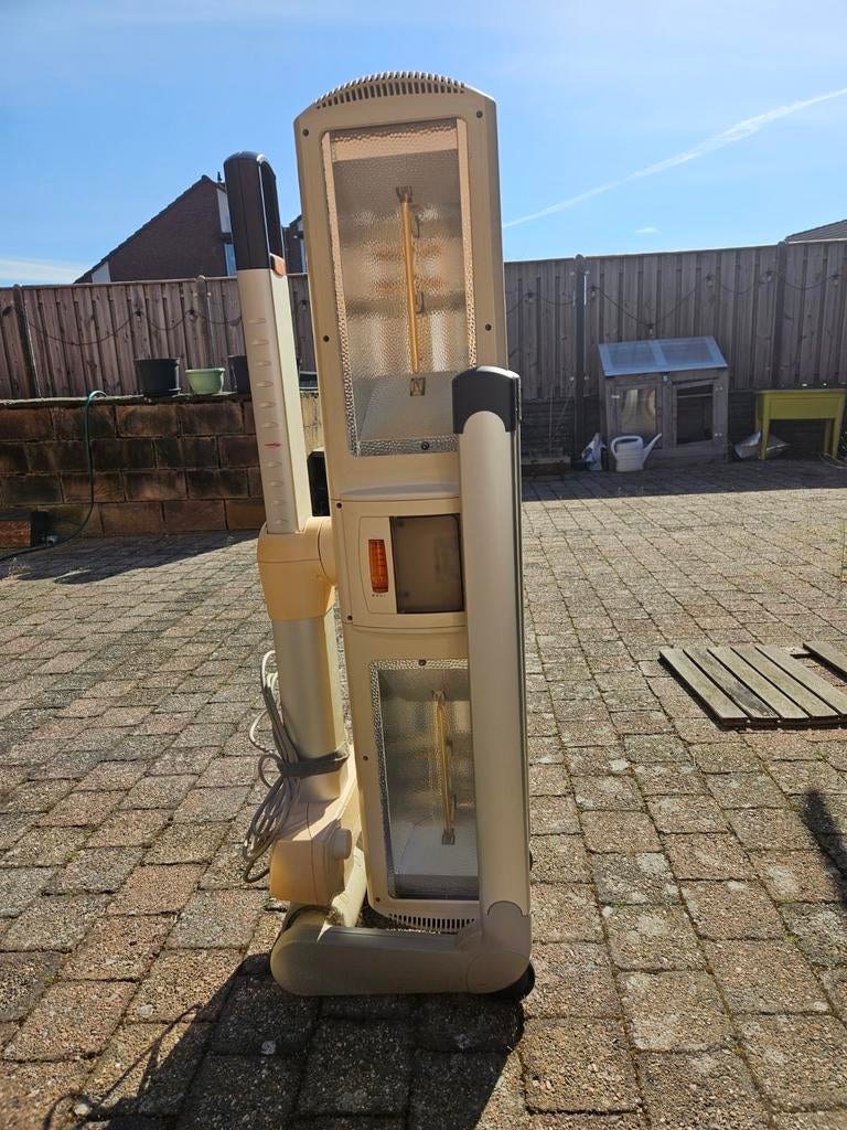 Zonnebank, Witgoed en Apparatuur, Zonnebanken en Gezichtsbruiners, Ophalen, Gebruikt, Zonnebank enkelzijdig