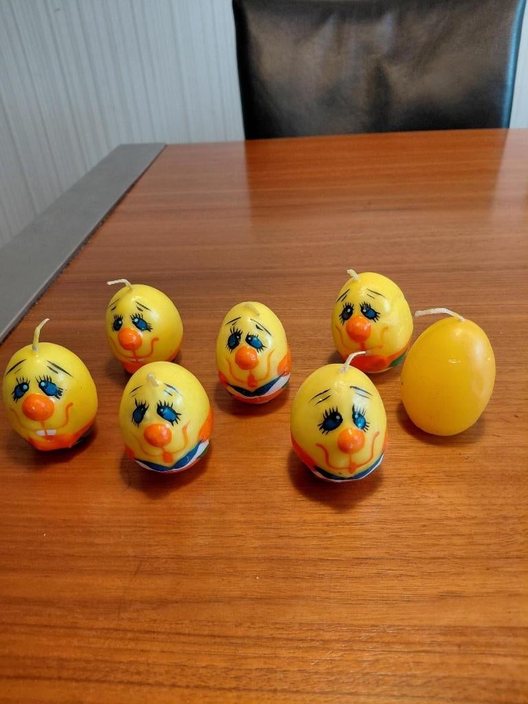 7 kaarsen in vorm van paasei., Ophalen of Verzenden, Nieuw
