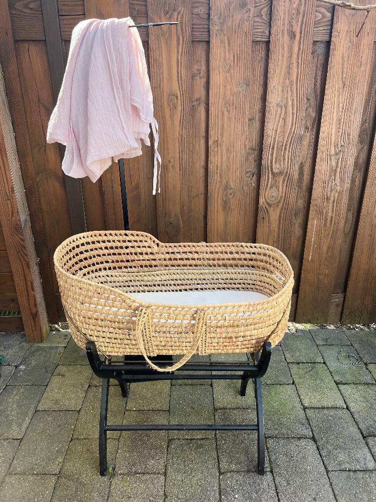 Mozes mand wieg, Kinderen en Baby's, Babywiegjes en Ledikanten, Ophalen, Gebruikt, Ledikant