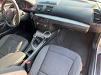BMW 1-serie 116i Business Line *APK NIEUW*, Auto's, 1-Serie, Euro 5, Zwart, 4 stoelen