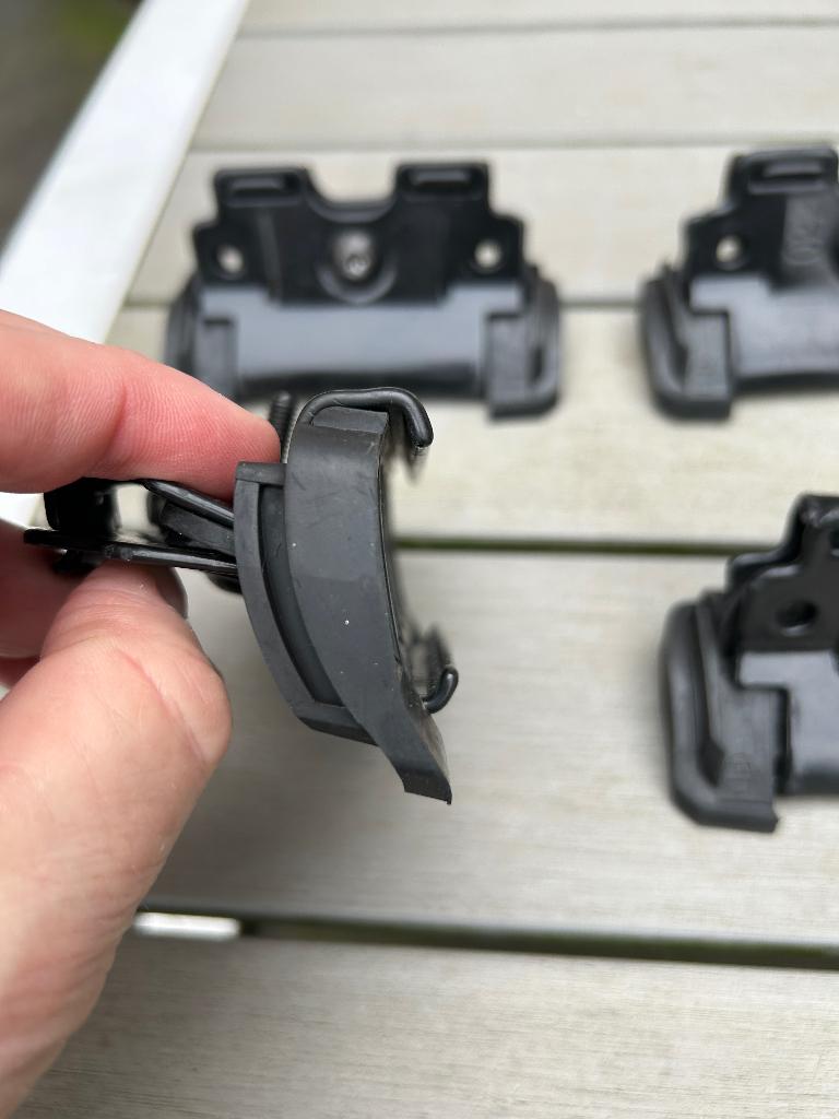 Thule kit 4021 voor Volvo V60 uit 2010, Auto diversen, Dakdragers, Ophalen, Zo goed als nieuw