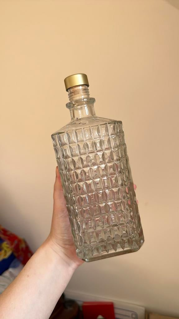 Glazen karaf met gouden dop, Ophalen of Verzenden