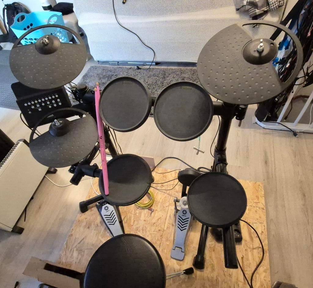 Yamaha DTX450K drumset, Muziek en Instrumenten, Drumstellen en Slagwerk, Ophalen, Yamaha