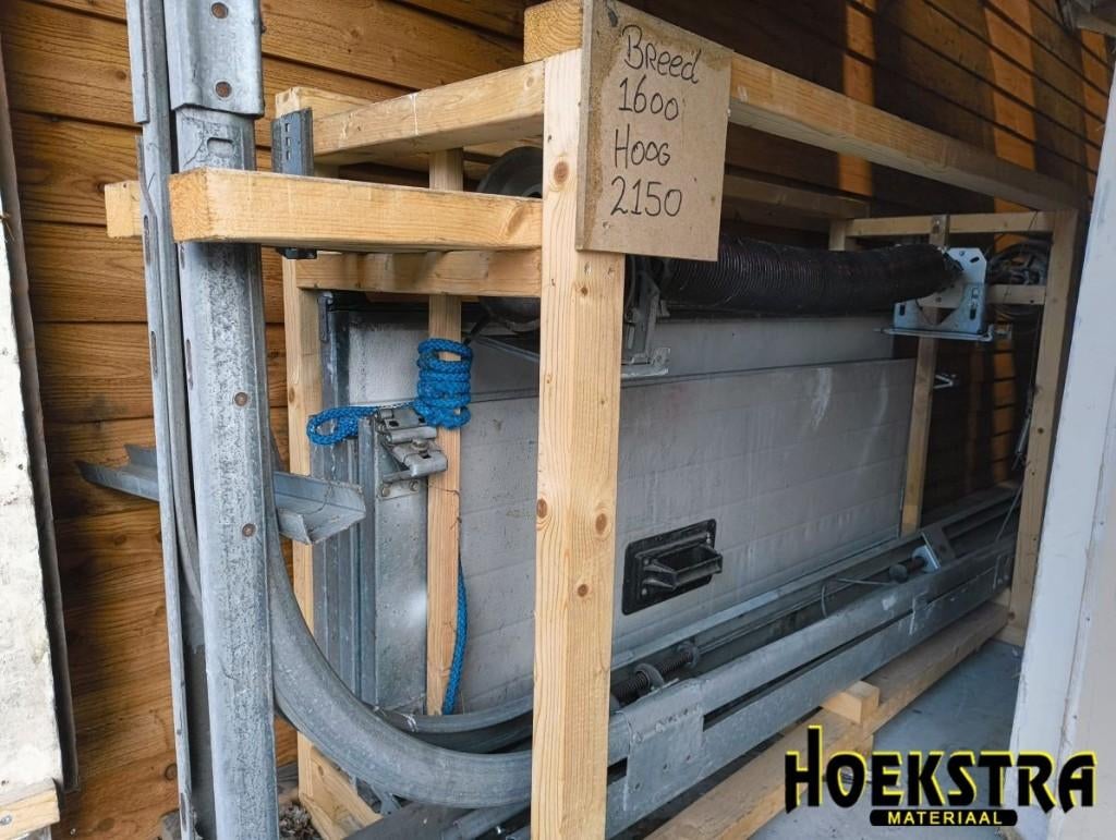 Diverse gebruikte Garage Roldeuren voor opruimingsprijzen!, Ophalen, Gebruikt, Garagedeur, 120 cm of meer