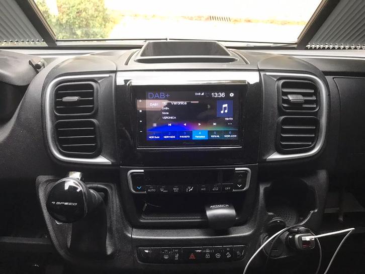 Pioneer DMH-A340DAB Autoradio - Zo goed als nieuw!, Caravans en Kamperen, Camper-accessoires, Zo goed als nieuw, Ophalen of Verzenden