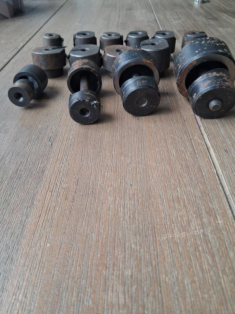 Set van 15 ponsen en matrijzen voor metaalbewerking, Doe-het-zelf en Verbouw, Gereedschap | Handgereedschap, Ophalen of Verzenden