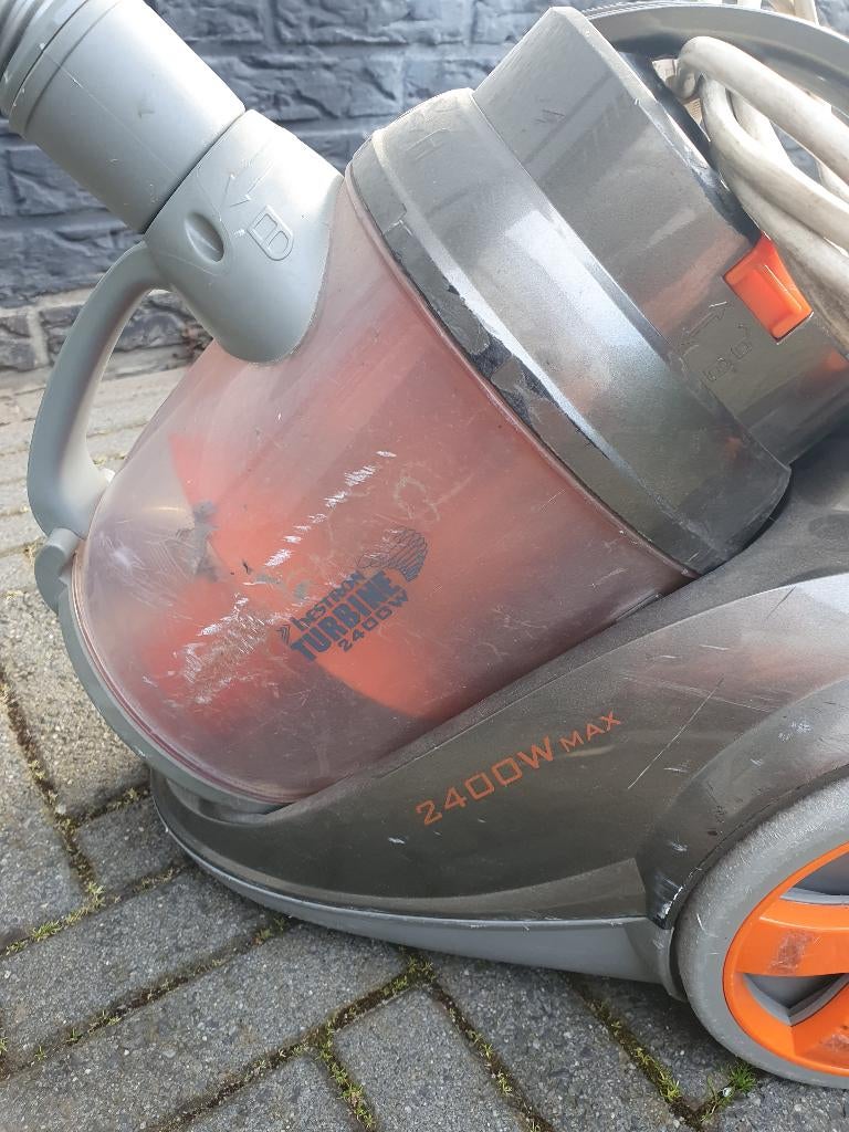 Cilinder stofzuiger, Ophalen, Gebruikt, Stofzuiger, 2000 watt of meer