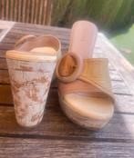 Prada Muiltjes met Hak - Beige/Crème mr 36, Ophalen of Verzenden, Gedragen, Beige, Sandalen of Muiltjes