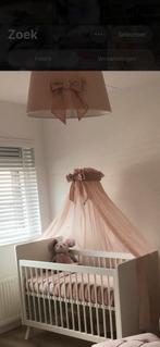 Babykamer met accessoires (ledikant en commode), Ophalen, Zo goed als nieuw, Meisje