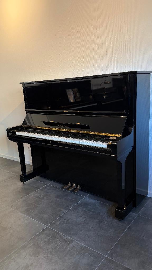 Yamaha U3, Muziek en Instrumenten, Piano's, Ophalen of Verzenden, Zo goed als nieuw, Zwart, Hoogglans