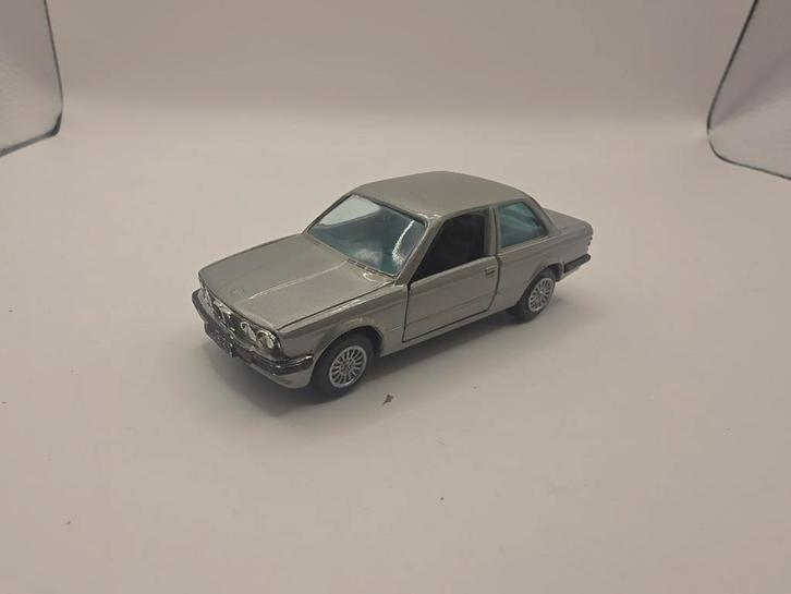 Bmw e30 325i, Hobby en Vrije tijd, Modelauto's | 1:43, Zo goed als nieuw, Auto, Gama, Ophalen of Verzenden