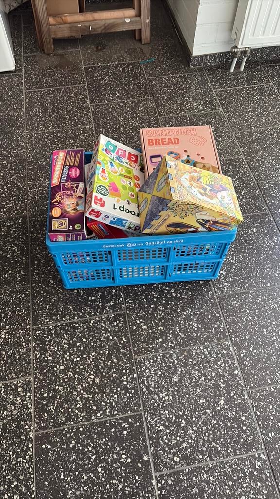 Krat vol met rommelmarkt spullen, Diversen, Ophalen, Gebruikt