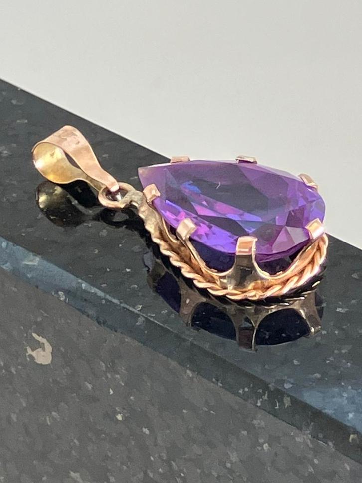 Gouden hanger met amethist, Antiek en Kunst, Antiek | Goud en Zilver, Ophalen of Verzenden