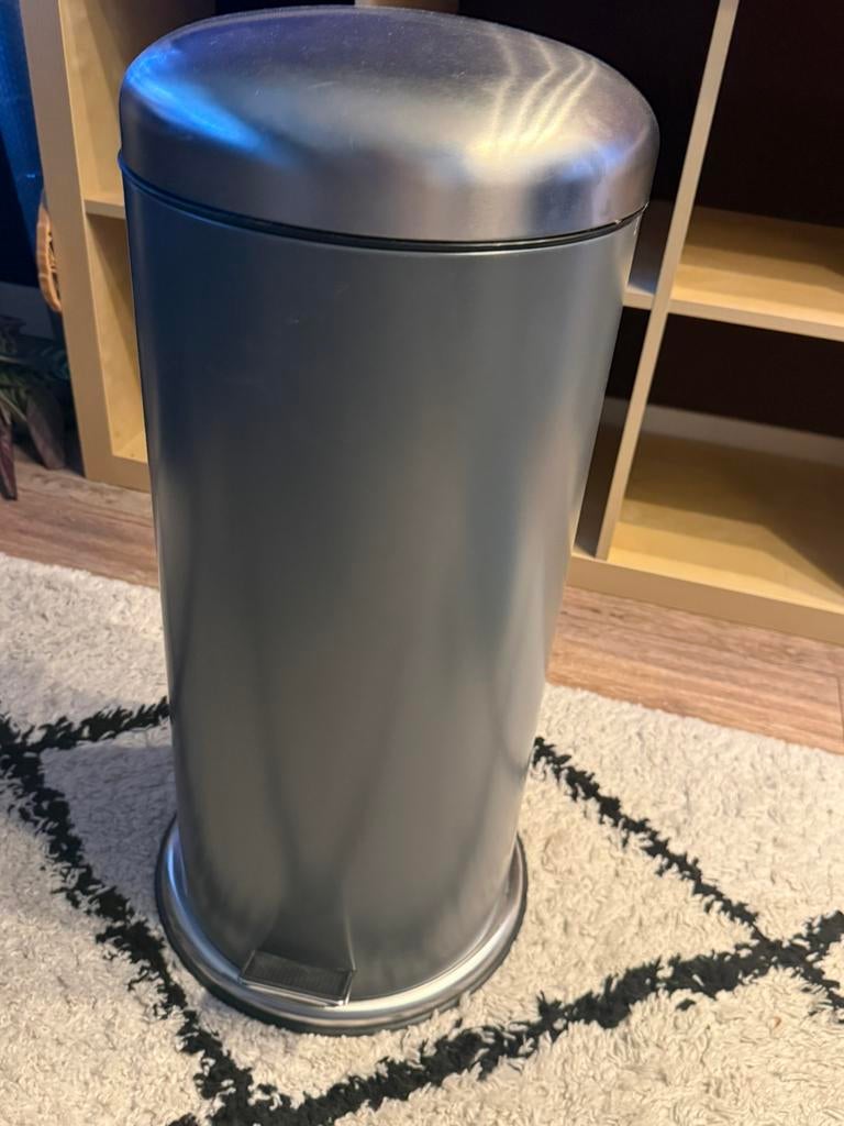 Ikea mjösa pedaalemmer, Ophalen, Zo goed als nieuw, Minder dan 10 liter, Metaal