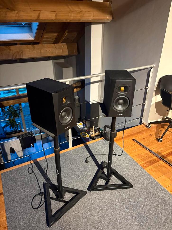 Adam Audio T5V Studio Monitoren, Audio, Tv en Foto, Luidsprekers, Zo goed als nieuw, Front, Rear of Stereo speakers, 60 tot 120 watt