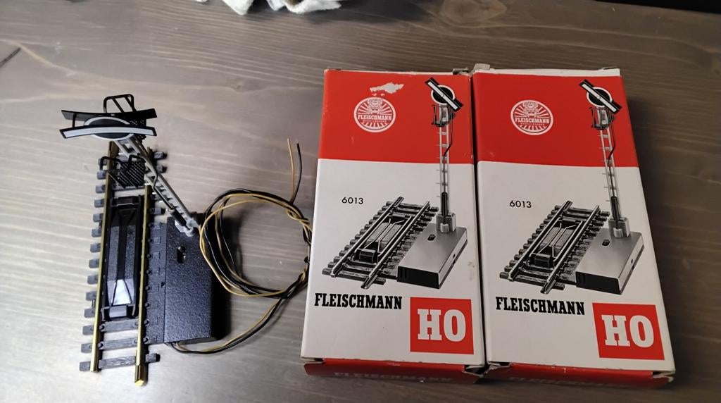 Fleischmann 6013 H0 - Ontkoppelrail Elektrisch met rangeersi, Hobby en Vrije tijd, Modeltreinen | H0, Nieuw, Rails, Ophalen of Verzenden