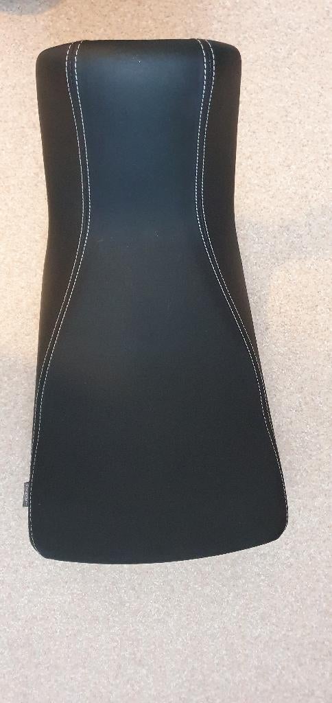 Triumph tiger 900GT/Tiger 850 sport verlaagd zadel, Ophalen, Gebruikt