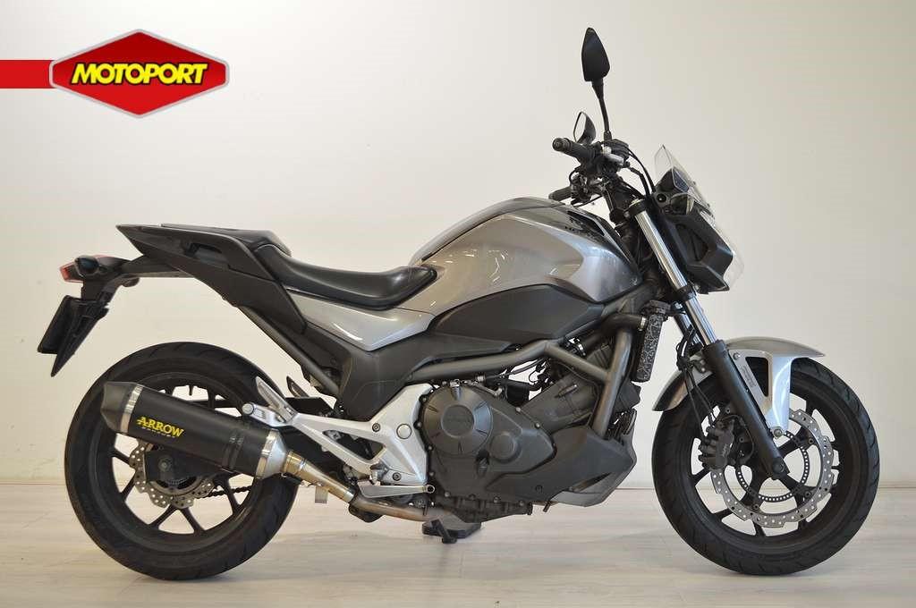 Honda NC 700 S ABS (bj 2012), Doornveld 180-184
B-1731  ZELLIK, BE, Bedrijf, HONDA MOTOR EUROPE BENELUX, Info@motoportassen.nl