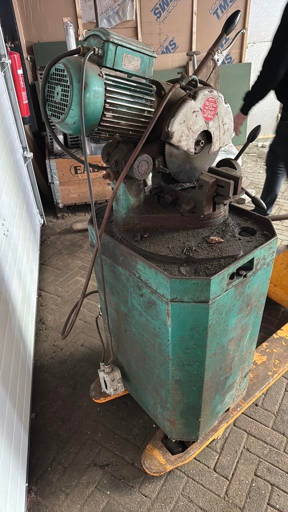 Bewo afkort zaag, Doe-het-zelf en Verbouw, Gereedschap | Zaagmachines, Bewo, ., Ophalen of Verzenden, Zo goed als nieuw