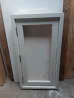 Kozijn met naar buiten draaiend raam. 653x1200mm, Doe-het-zelf en Verbouw, Kozijnen en Schuifpuien, Raamkozijn, 75 tot 150 cm