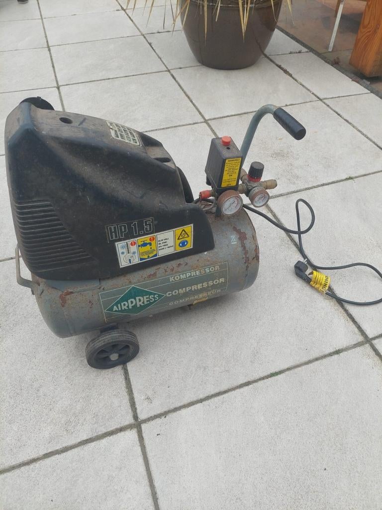 Airpress compressor HP 1.5 (olievrij), Doe-het-zelf en Verbouw, Compressors, Ophalen, Gebruikt, Minder dan 200 liter/min, Olievrij