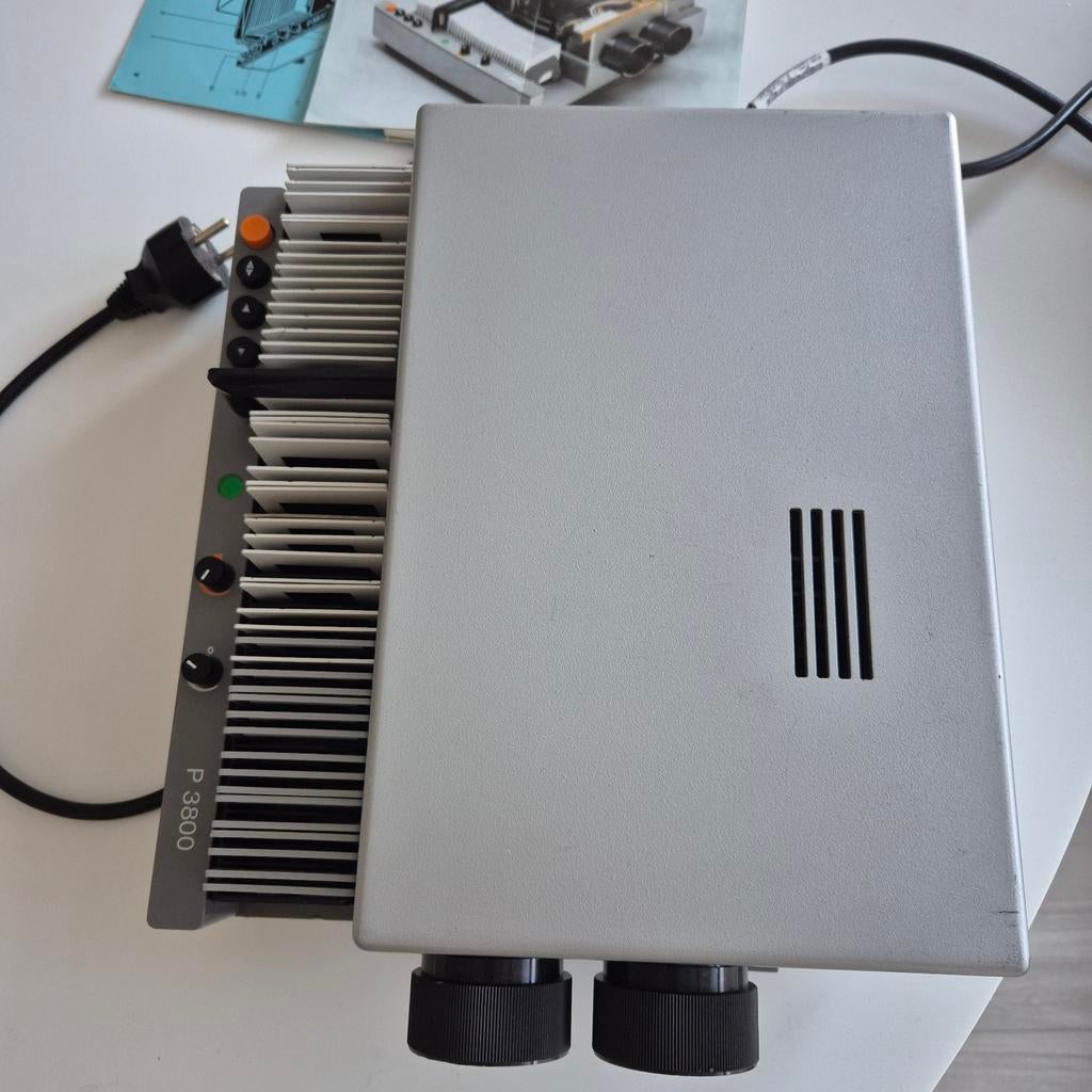 Rollei diaprojector 2 lenzen, Ophalen, Onbekend