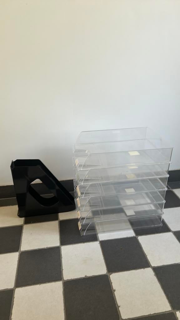 Brievenbakjes en tijdschriftenmap, Ophalen, Gebruikt