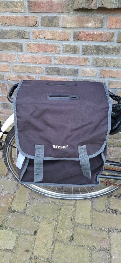 Basil dubbele fietstassen - zwart, Fietsen en Brommers, Fietsaccessoires | Fietstassen, Gebruikt, Ophalen of Verzenden