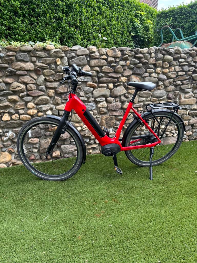 Gazelle Ultimate C8+ Dames E-Bike, Bosch, maat 57cm, Ophalen, Zo goed als nieuw, 50 km per accu of meer, 55 tot 59 cm