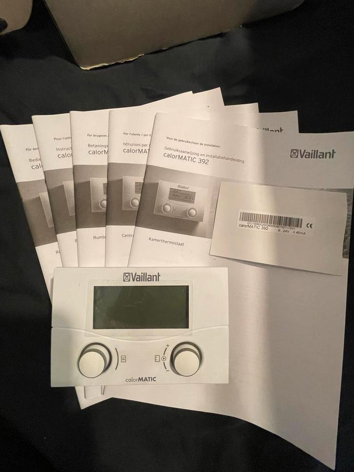 Nieuw in doos; Vaillant CalorMATIC VRT 392 Kamerthermostaat, Doe-het-zelf en Verbouw, Thermostaten, Nieuw, Ophalen