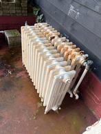 Gietijzeren antieke radiator 2 stuks, Doe-het-zelf en Verbouw, Verwarming en Radiatoren, Ophalen, 30 tot 80 cm, Gebruikt, Radiator