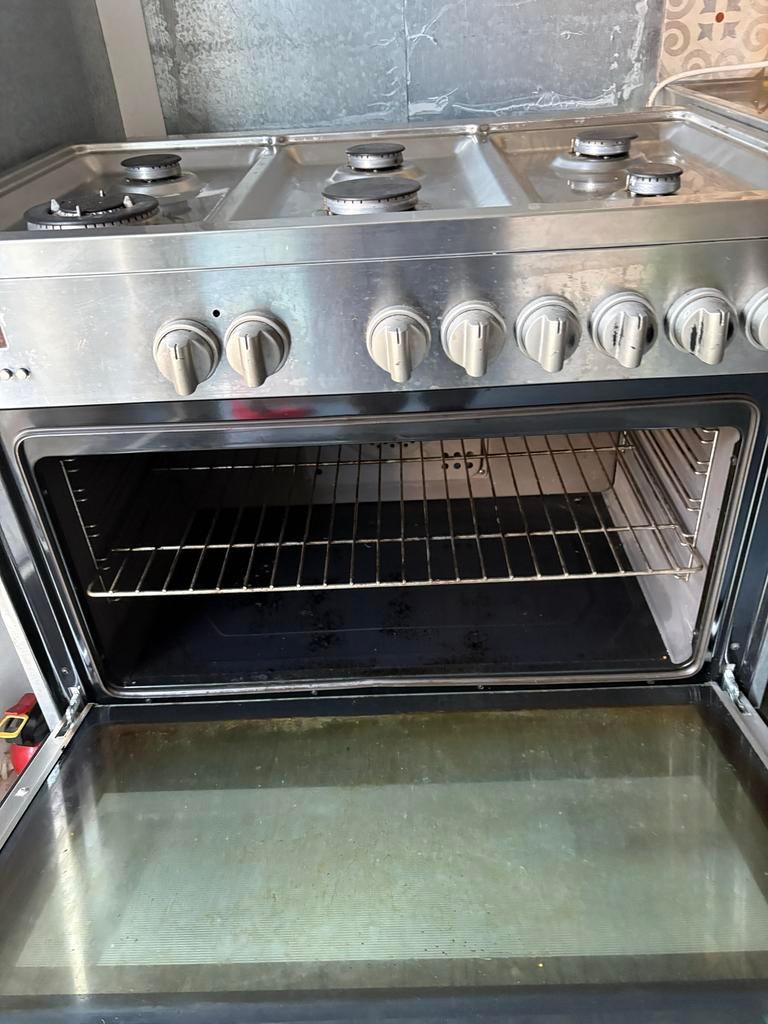 Mooie Bosch 6-pits gasfornuis met oven, Witgoed en Apparatuur, Fornuizen, Ophalen, Gebruikt, 60 cm of meer, Gas