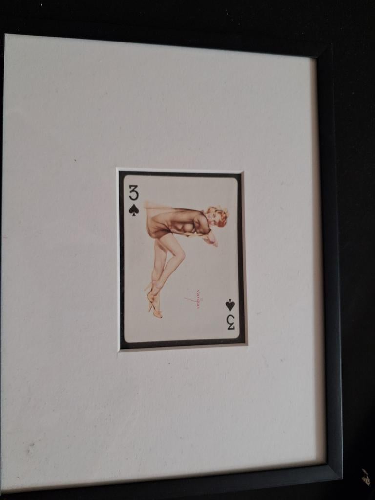 Ingelijste speelkaarten met pin-up art (2 stuks), Ophalen of Verzenden, Speelkaart(en)