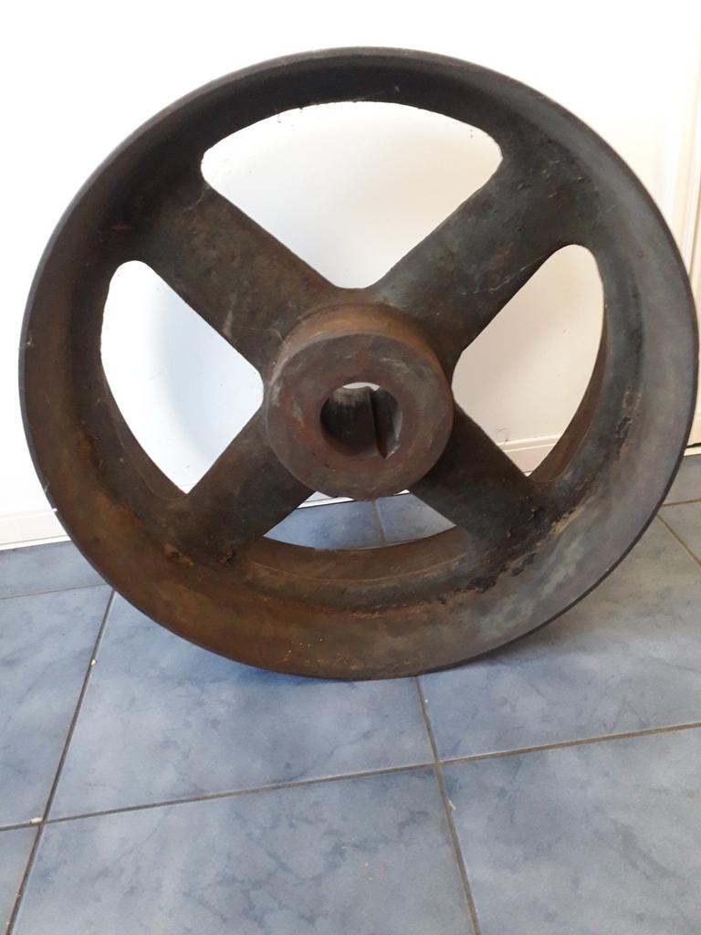 Gietijzeren poelie voor platte riem, Verzamelen, Ophalen, Landmacht, Nederland