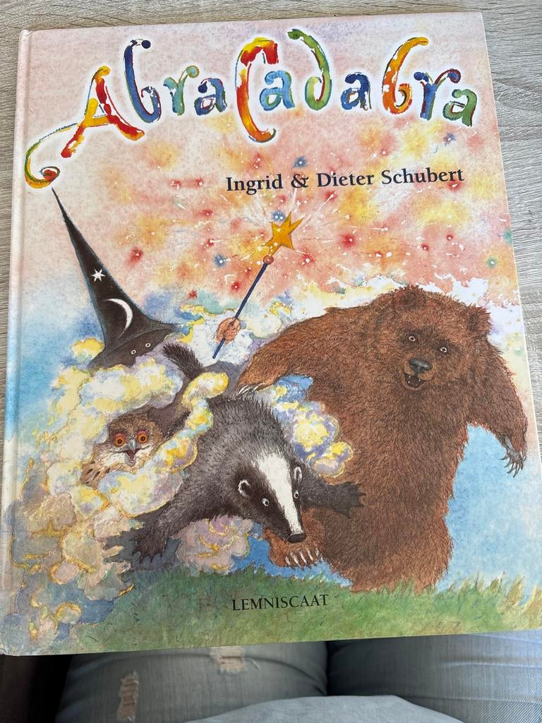 Abracadabra - Ingrid & Dieter Schubert (Kinderboek), Ophalen of Verzenden, Zo goed als nieuw, Fictie algemeen
