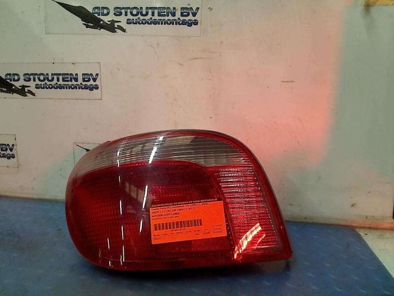Achterlicht Links Toyota Yaris (P1) (1999-08/2005-11), Gebruikt, Kundenbetreuung@toyota.de, Toyota-Allee 2, Köln 50858, , Duitsland