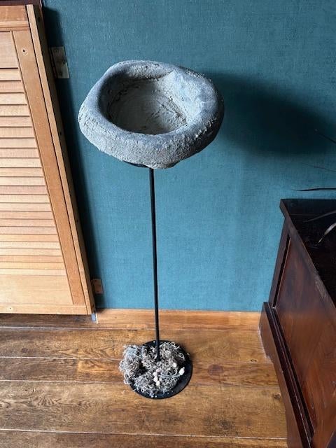 k40 – decoratie op voet, hoogte 85 cm, Ophalen of Verzenden, Gebruikt