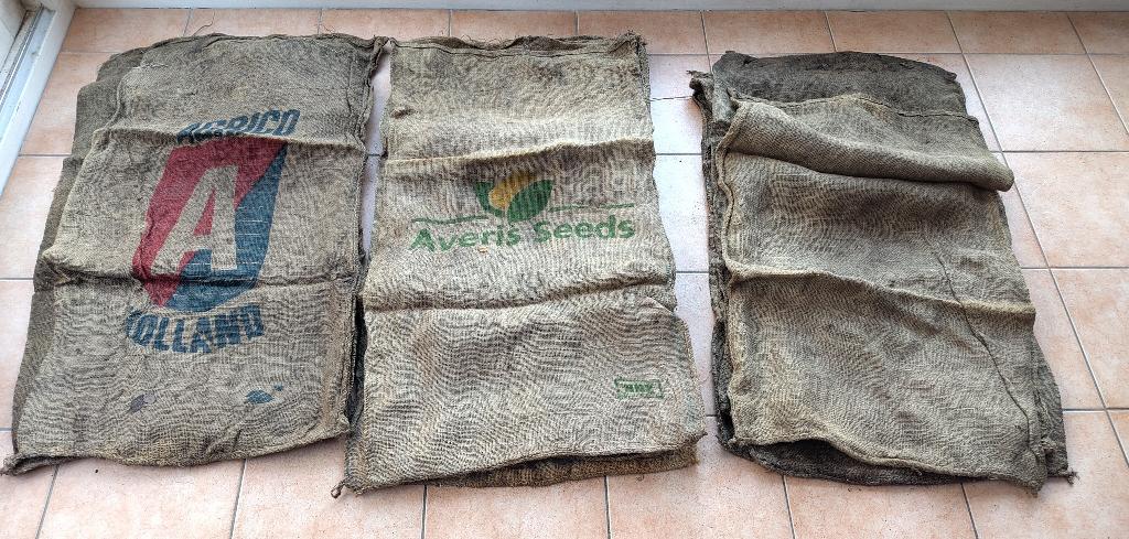 HVT = Nostalgische Jute Zakken, Overige materialen, Gebruikt, Bruin, Ophalen of Verzenden