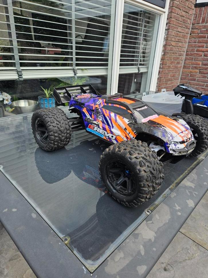 Traxxas e-revo 2.0, Hobby en Vrije tijd, Modelbouw | Radiografisch | Auto's, Gebruikt, Auto offroad, Elektro, Schaal 1:8, Ophalen of Verzenden