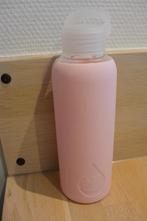 Dutch Water Waterfles met roze siliconen sleeve, Ophalen of Verzenden, Zo goed als nieuw