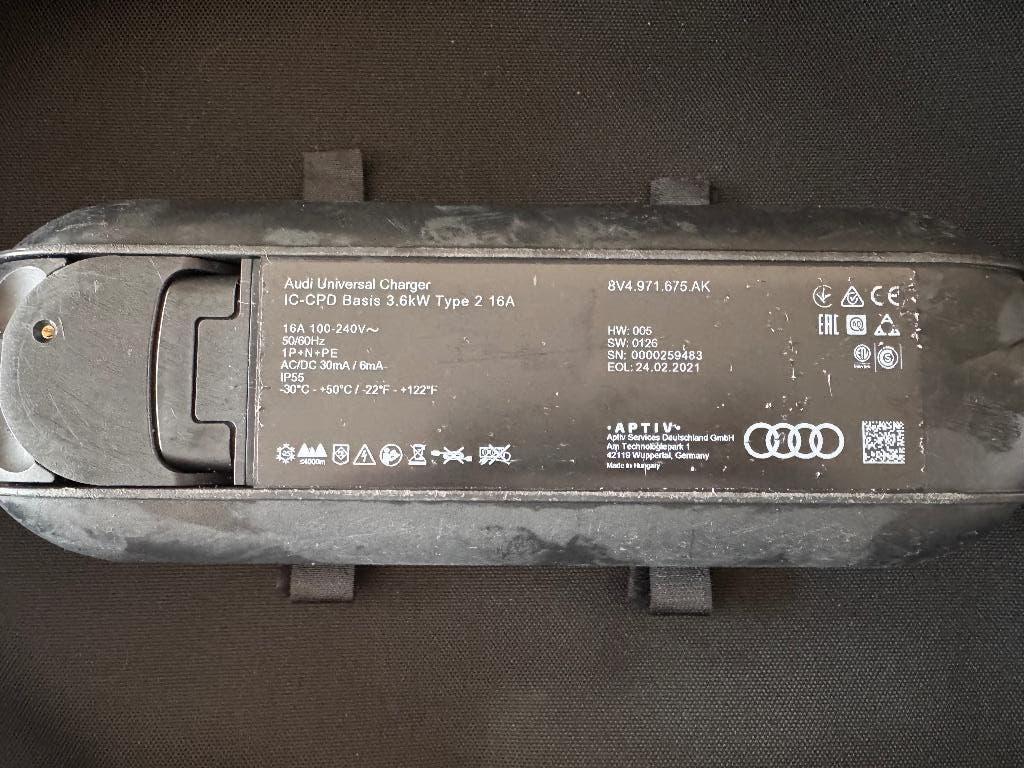 Originele Audi e-tron laadkabel Type 2 / Schuko 3,6 kW, Auto-onderdelen, Accu's en Toebehoren, Ophalen, Gebruikt, Audi