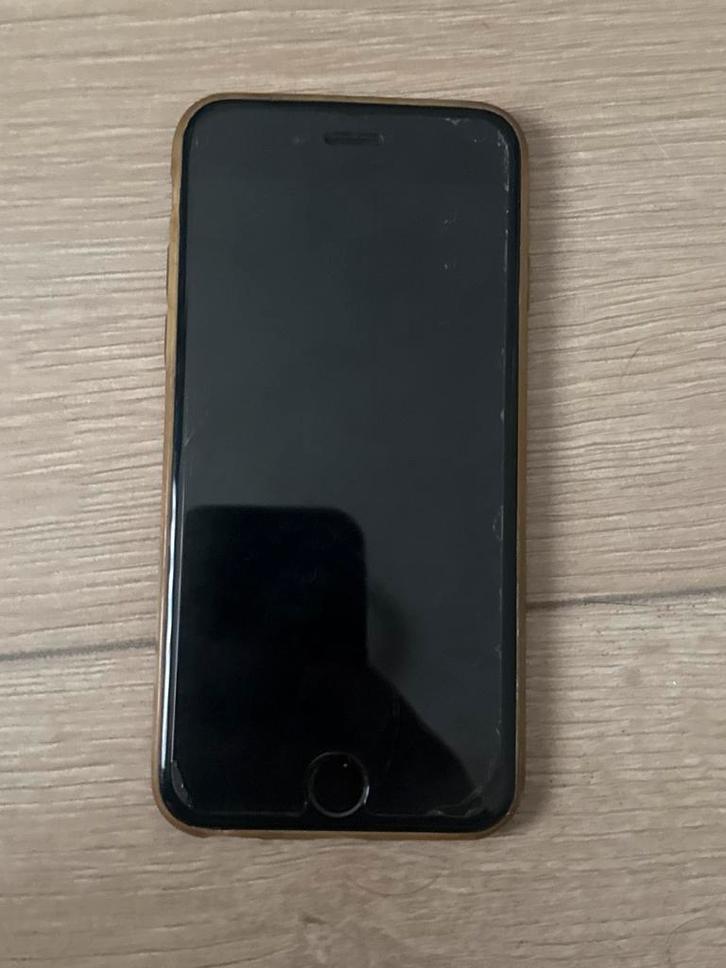 iPhone 6s te koop met hoesje en iphone 7 plus  - Waterschade, Telecommunicatie, Mobiele telefoons | Apple iPhone, Niet werkend