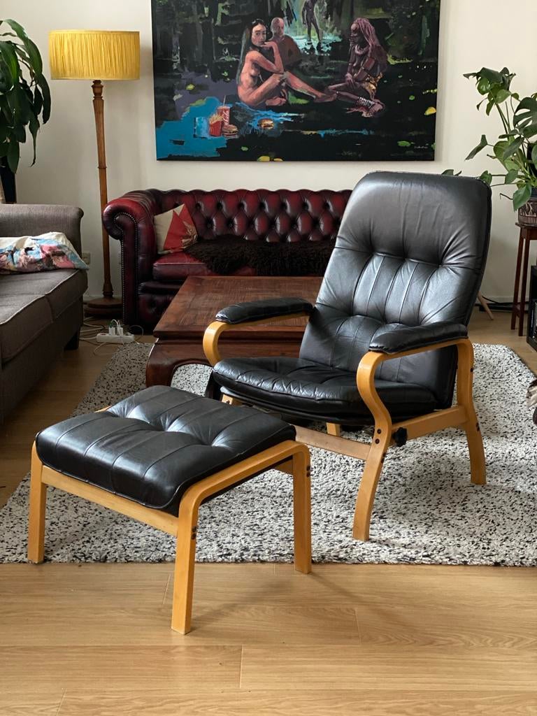Originele Unico fauteuil met voetenbank - Denemarken, Huis en Inrichting, Fauteuils, Ophalen, Gebruikt, 75 tot 100 cm, 50 tot 75 cm