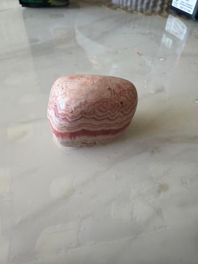 Prachtige Rhodochrosiet Trommelsteen - Uniek Patroon, Verzamelen, Mineralen en Fossielen, Ophalen, Mineraal
