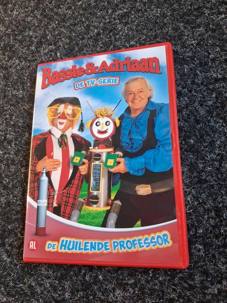 DVD BASSIE EN ADRIAAN DE HUILENDE PROFESSOR (NIEUW!!), Cd's en Dvd's, Dvd's | Kinderen en Jeugd, Film, Avontuur, Alle leeftijden